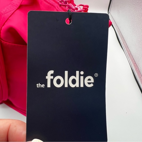 NWT Foldie Travel Tote - Pink - Picture 8 of 9